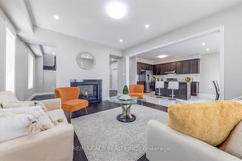 168 Rutherford Rd, Bradford West Gwillimbury, ON L3Z 0B4