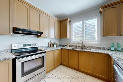 54 Willow Heights Blvd, Markham, ON L6C 2Z5