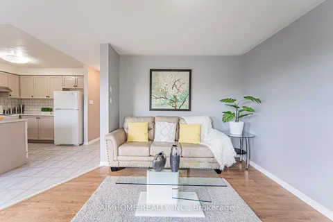 315 Flagstone Way, Newmarket, ON L3X 2R8