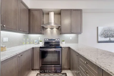 32 Teasel Way, Markham, ON L3R 9S3