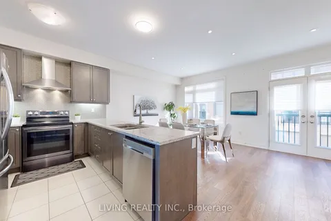 32 Teasel Way, Markham, ON L3R 9S3