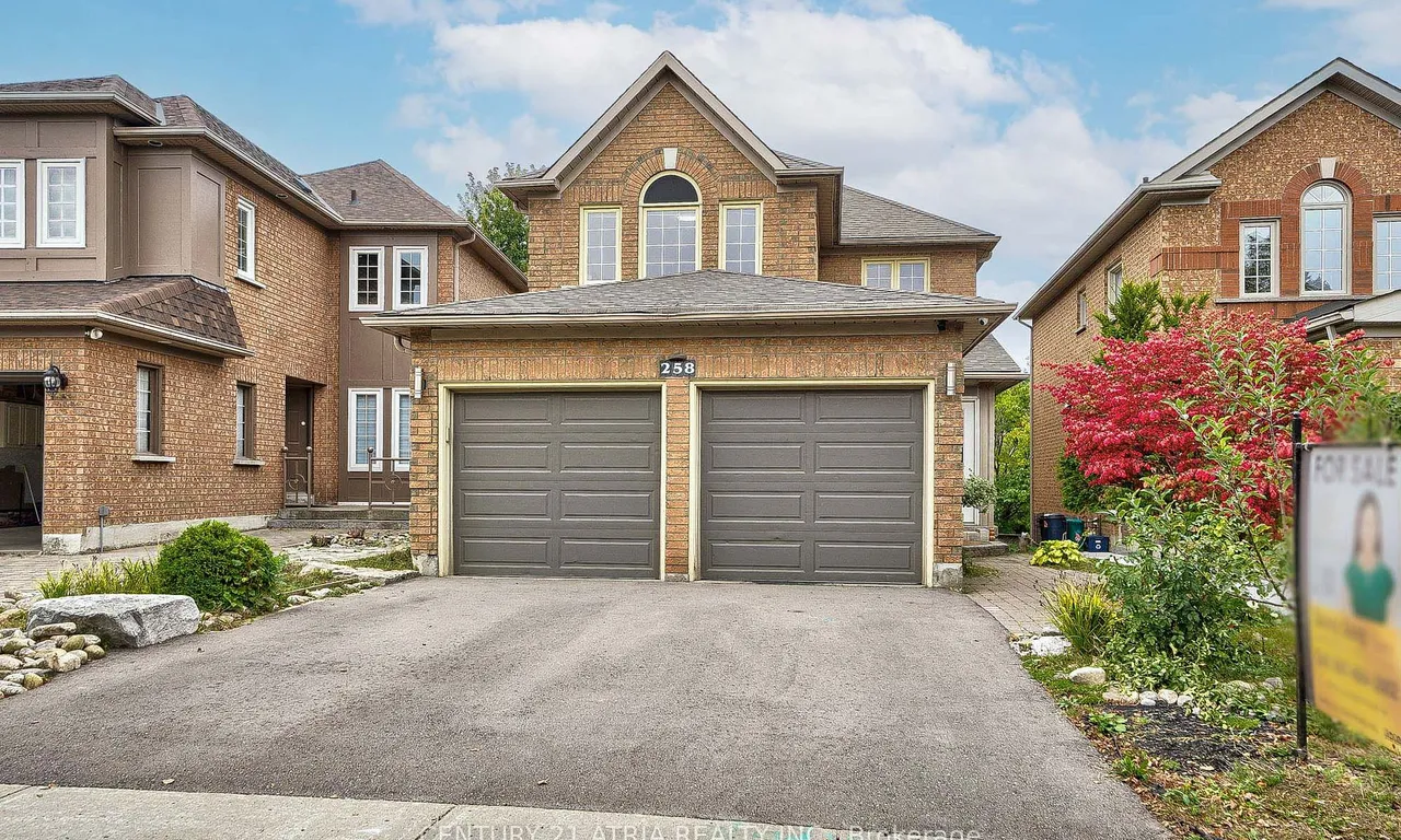 258 Stone Rd, Aurora, ON L4G 6Y7