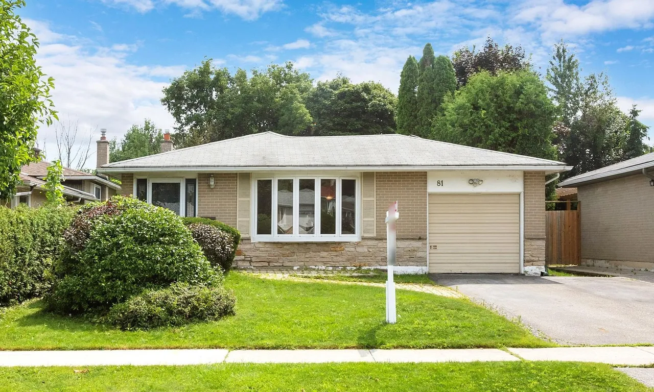 81 Romfield Crct, Markham, ON L3T 3H7