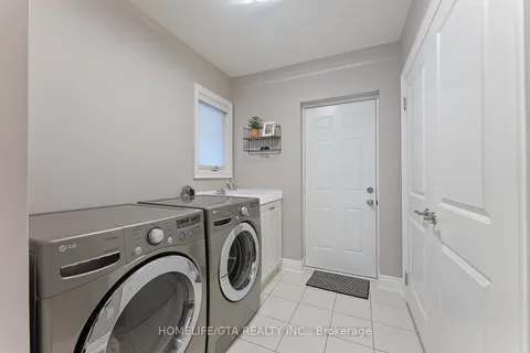 123 Antorisa Ave, Vaughan, ON L4H 3S3