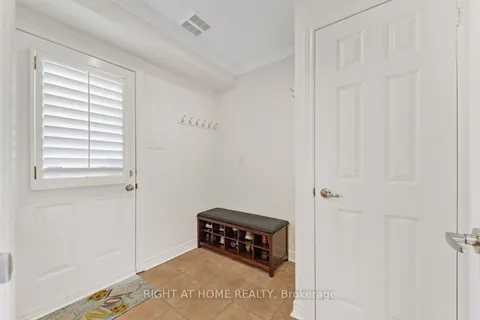 1044 Bur Oak Ave, Markham, ON L6E 1H7