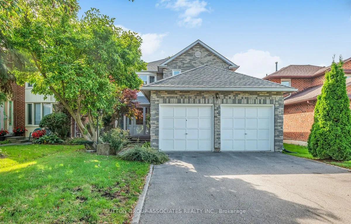 91 Eleanor Circ, Richmond Hill, ON L4C 6K6