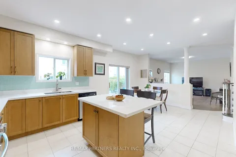 36 Westchester Cres, Markham, ON L6C 2X6