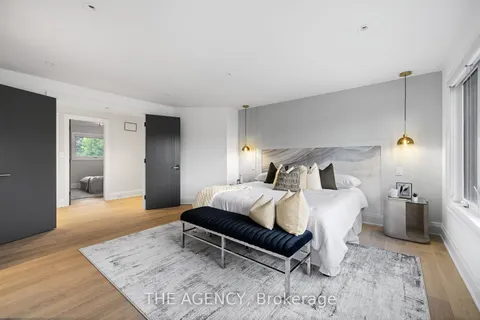 34 Burton Grve, King, ON L7B 1C6