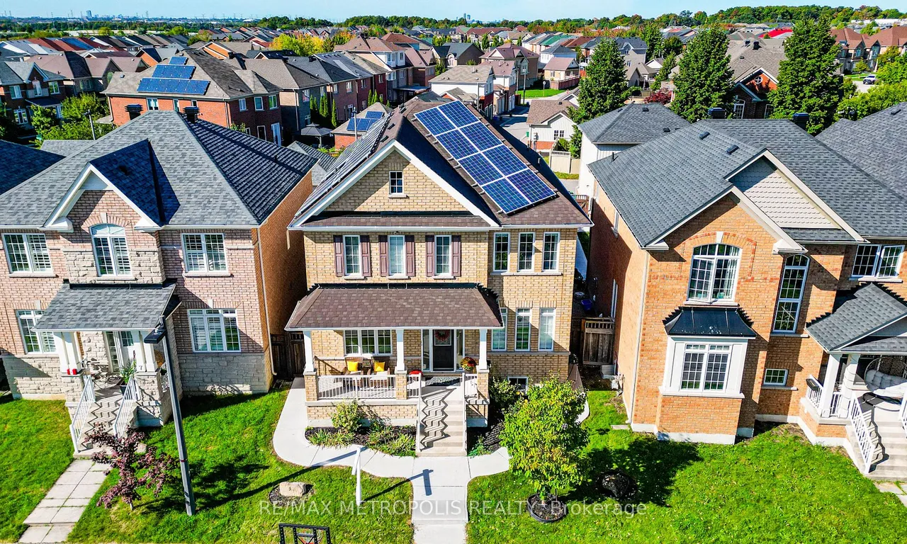 5 Oakmoor Lane, Markham, ON L6B 0B3