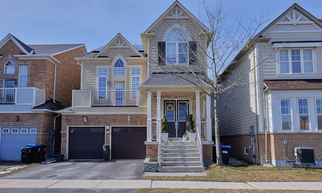 58 Rogers Tr, Bradford West Gwillimbury, ON L3Z 0G5