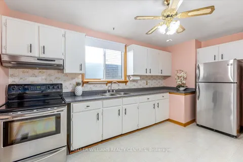 155 Zima Cres, Bradford West Gwillimbury, ON L3Z 1Z8