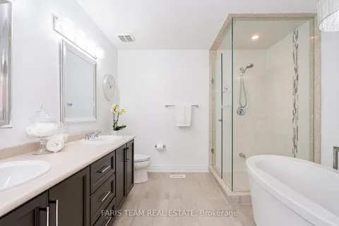 56 Wells Orchard Cres, King, ON L7B 7C6
