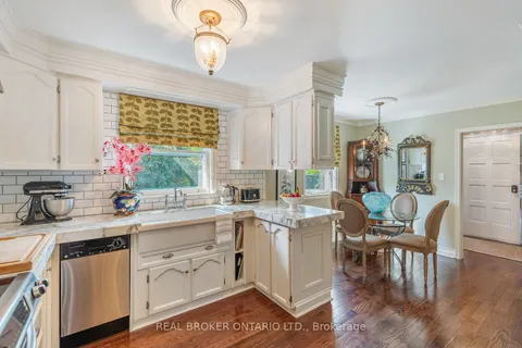 143 Dudley Ave, Markham, ON L3T 2E5