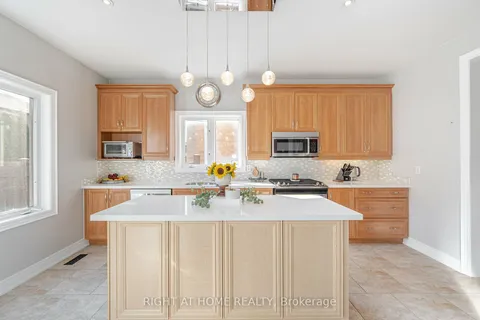 29 Boticelli Way, Vaughan, ON L4H 0C6
