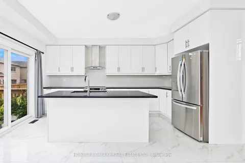 301 Danny Wheeler Blvd, Georgina, ON L4P 0K1