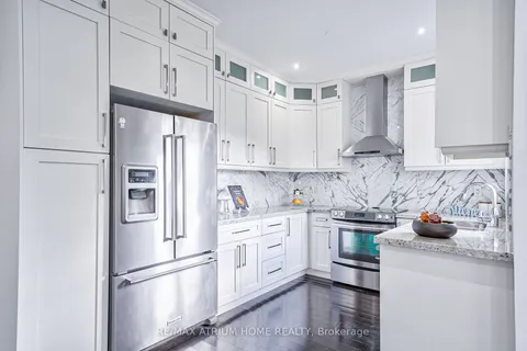 786 Hammersly Blvd, Markham, ON L6E 1N7