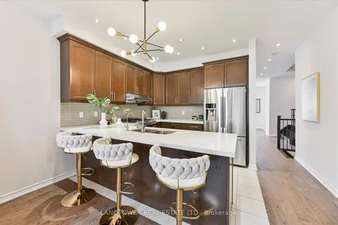 17 Alsop Ave, Markham, ON L6C 0K7