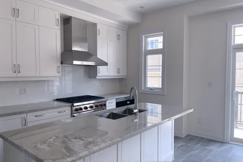 4199 Major Mackenzie Dr, Markham, ON L6C 1K4