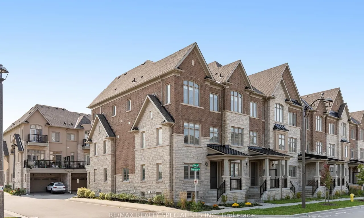 39 New Yorkton Ave, Markham, ON L6C 0Y5