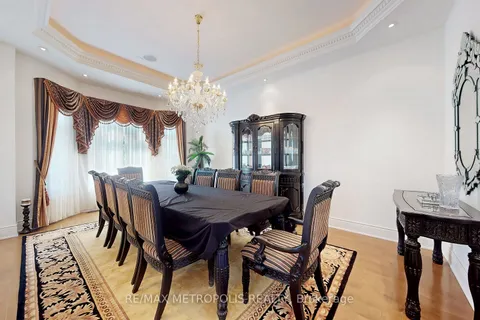 8 Heritage Woods Manr, Markham, ON L6C 3H1