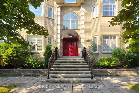 365 Fern Ave, Richmond Hill, ON L4C 8P6