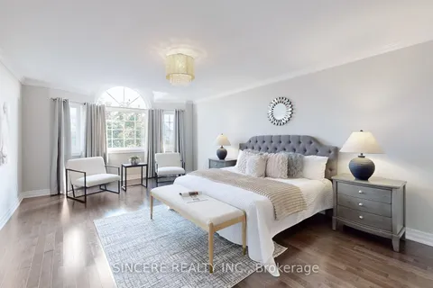 365 Fern Ave, Richmond Hill, ON L4C 8P6