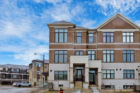 104 Lunay Dr, Richmond Hill, ON L4S 0P2