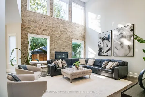 28 Sweet Valerie Crt, Vaughan, ON L6A 0C6