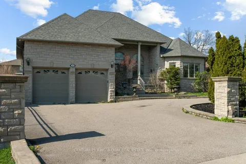 22 Garden Ave, Richmond Hill, ON L4C 6L9