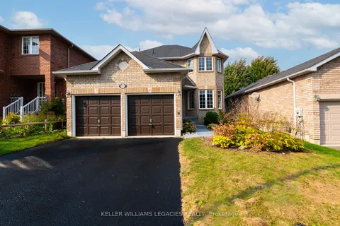 1422 Benson St, Innisfil, ON L9S 0C8