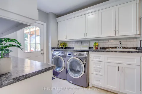 3934 Richview Rd, Innisfil, ON L9S 2L7