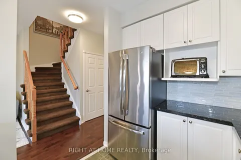 119 The Fairways, Markham, ON L6C 2A7