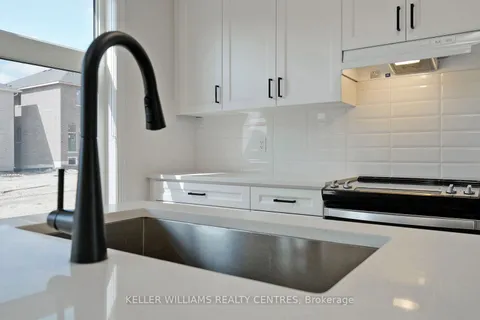 12 Sam Battaglia Cres, Georgina, ON L0E 1R0