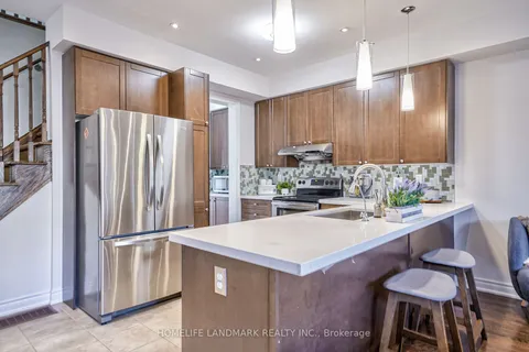 10279 Woodbine Ave, Markham, ON L6C 0J7