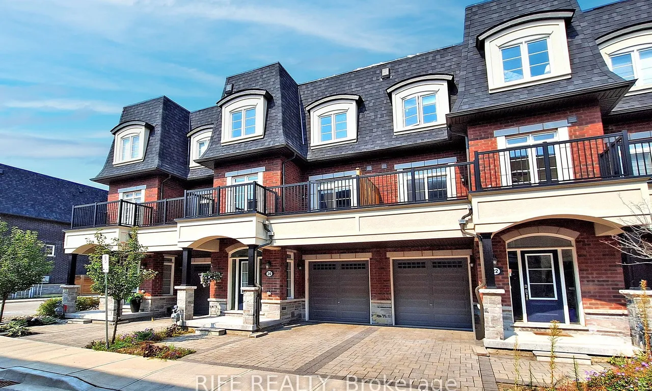 20 Deep River Lane, Richmond Hill, ON L4C 5S4