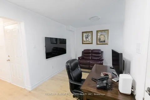 102 Roy Grove Way, Markham, ON L6E 0T7