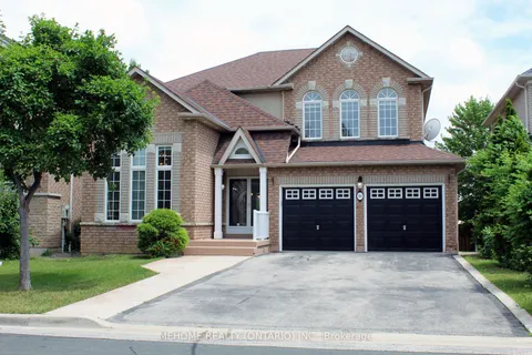 31 Chalone Cres, Vaughan, ON L4H 1V6