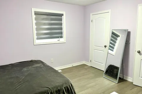 31 Chalone Cres, Vaughan, ON L4H 1V6