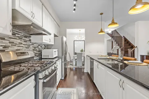 21 Dariole Dr, Richmond Hill, ON L4E 0Z2