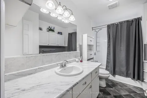 75 Lilly St, New Tecumseth, ON L0G 1A0