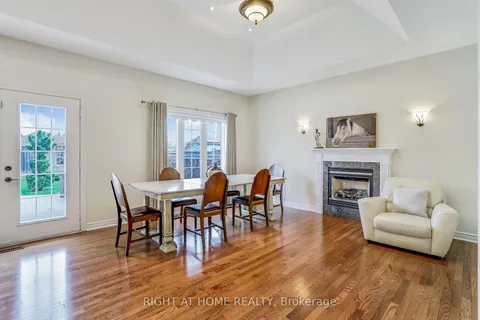 6 Hayhoe Lane, Vaughan, ON L4L 0A9