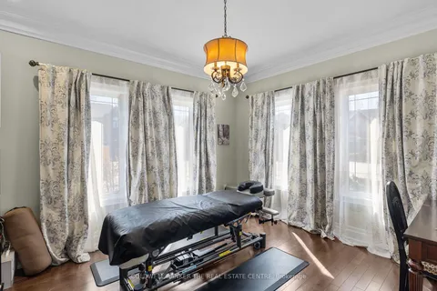 1076 Ralston Loop, Innisfil, ON L9S 0L1