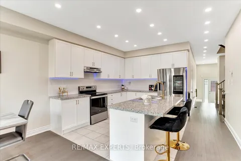 72 Lorne Thomas Pl, New Tecumseth, ON L9R 0V8