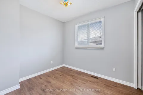 15 Turner Crt, Bradford West Gwillimbury, ON L3Z 2W3