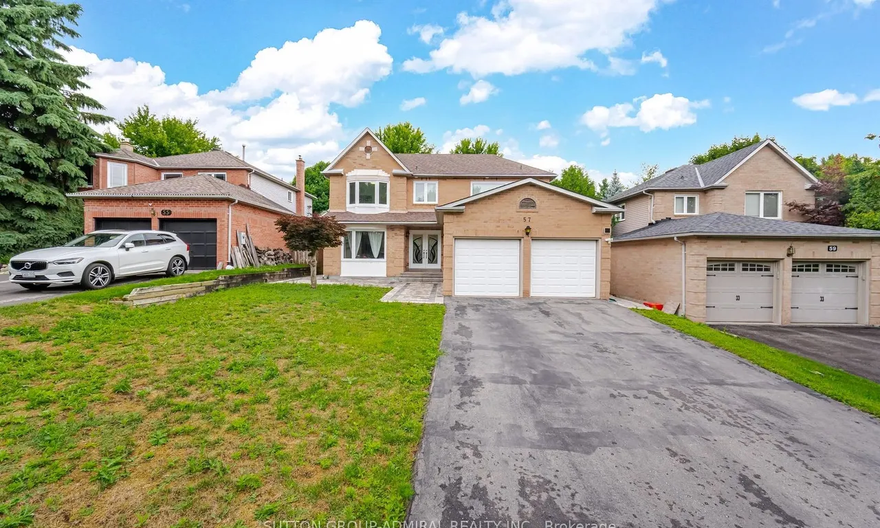 57 Haskell Cres, Aurora, ON L4G 5T4