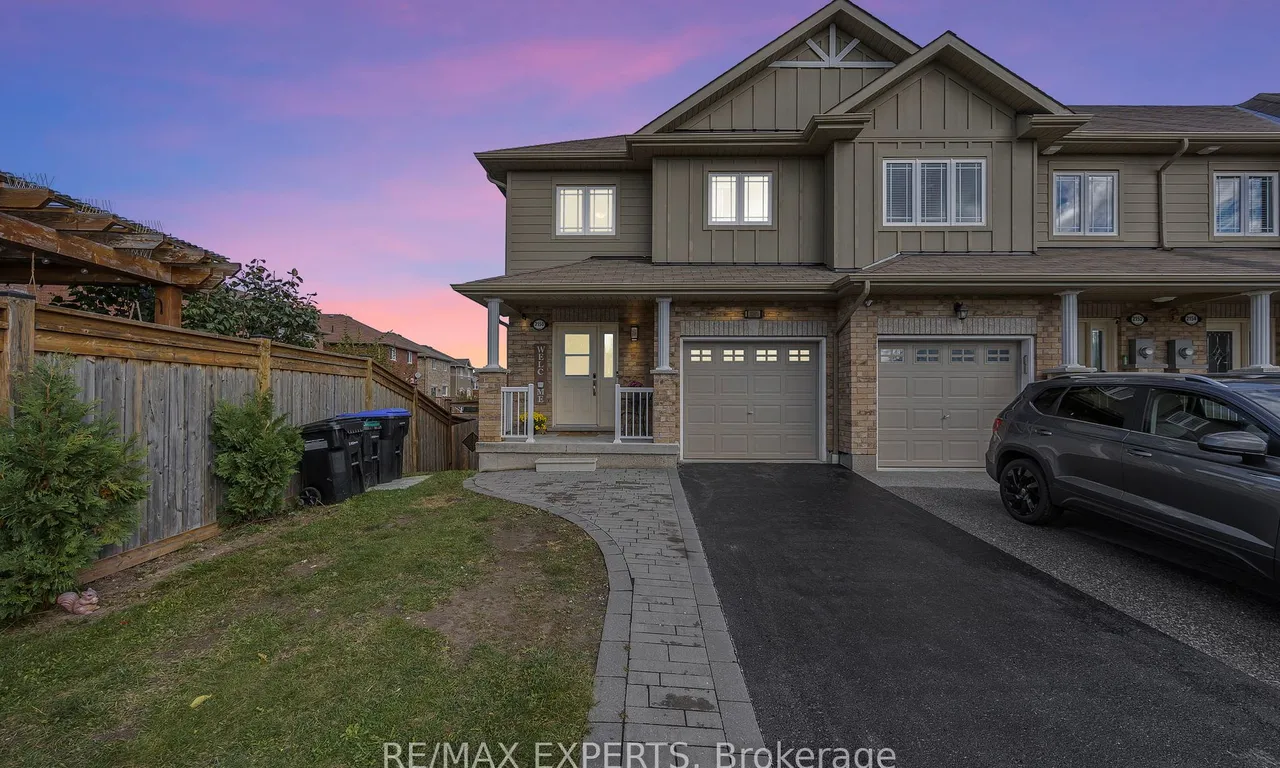 2150 Galloway St, Innisfil, ON K6H 5R6