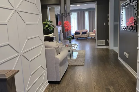 118 Lorne Thomas Pl, New Tecumseth, ON L9R 0V8
