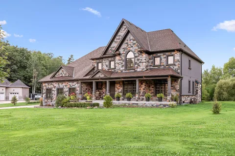 312 Nottingham Forest Rd, Bradford West Gwillimbury, ON L3Z 0H2