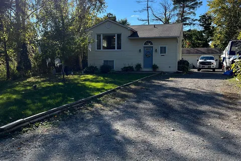 2128 25th Side Rd, Innisfil, ON L9S 2C3