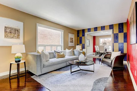 34 Brooklyn Cres, Markham, ON L3P 7C3